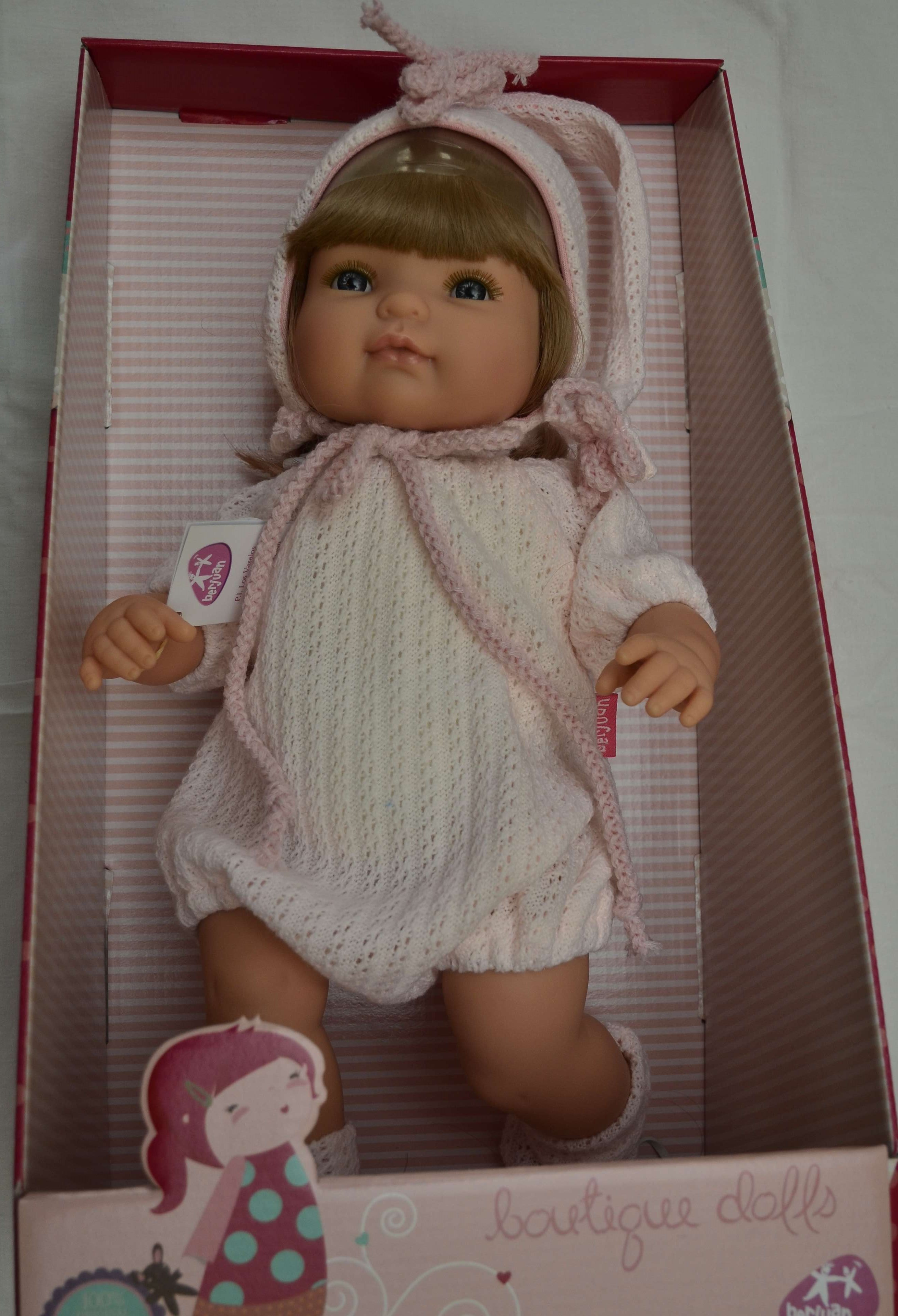 Realistická panenka holčička Claudia - světlé vlásky od firmy Berjuan
