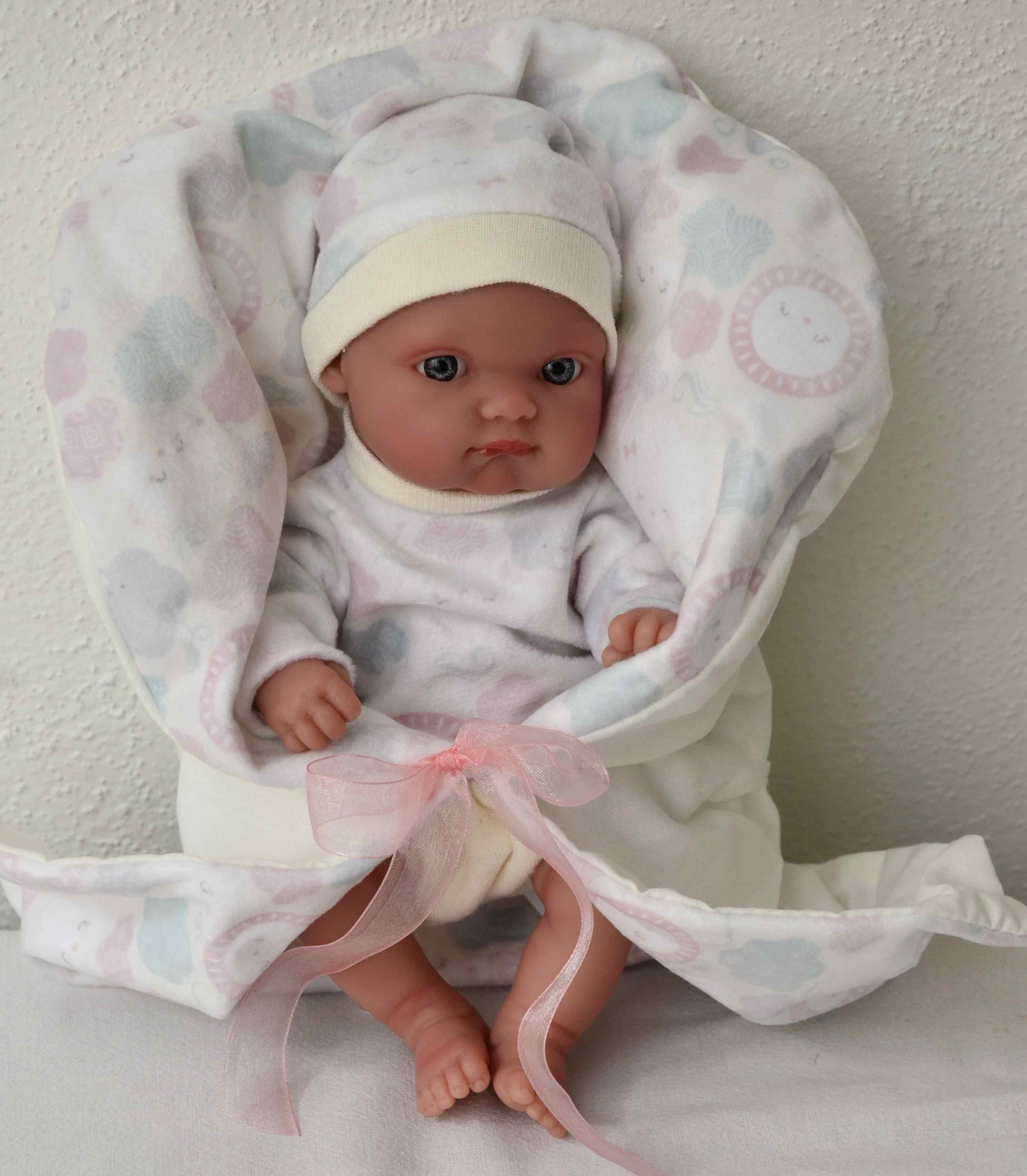 Realistická panenka - miminko- holčička Mufly ve spacím pytli - Růženka od Anton