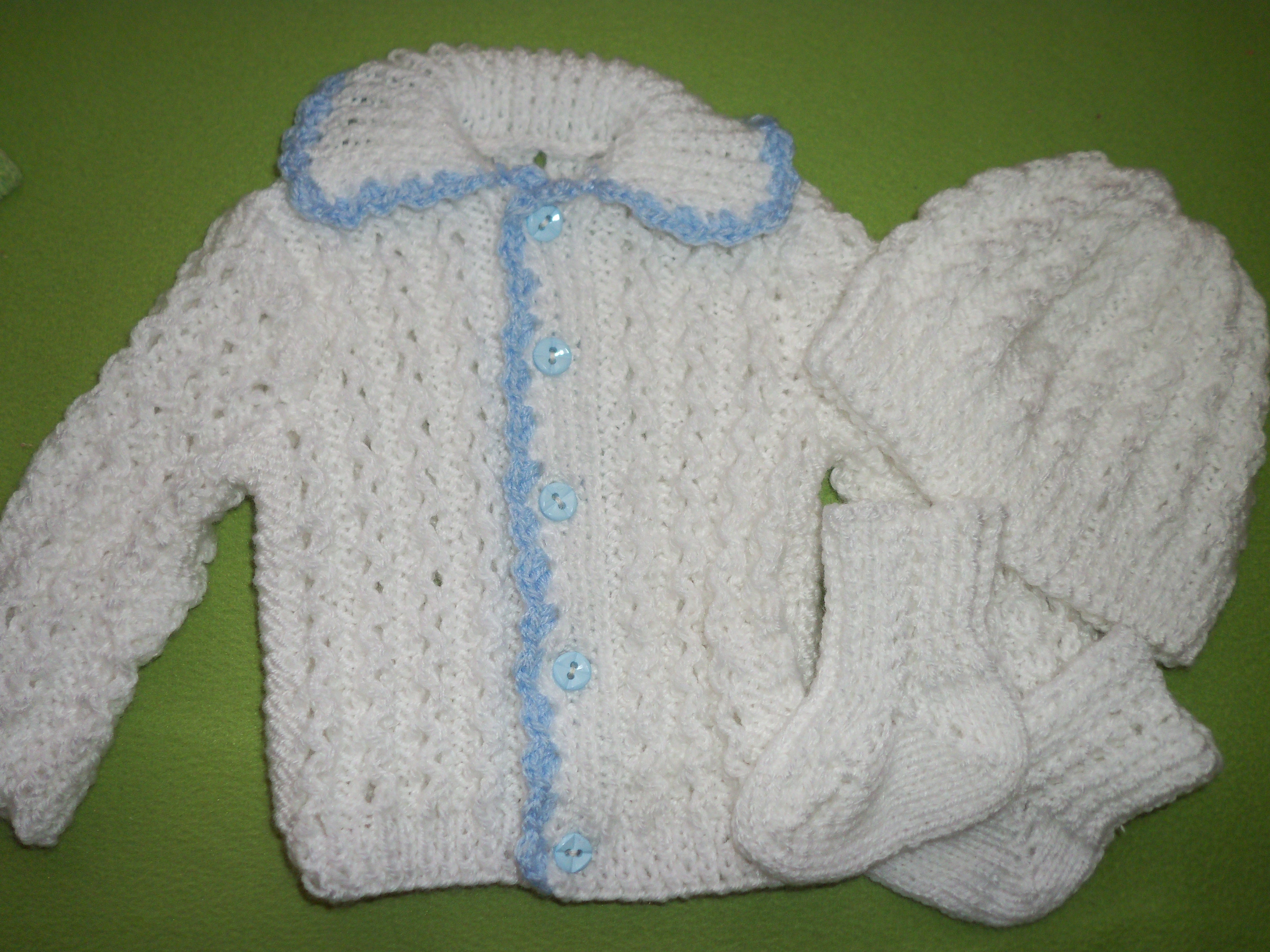 Dětská pletená soupravicčka bílá