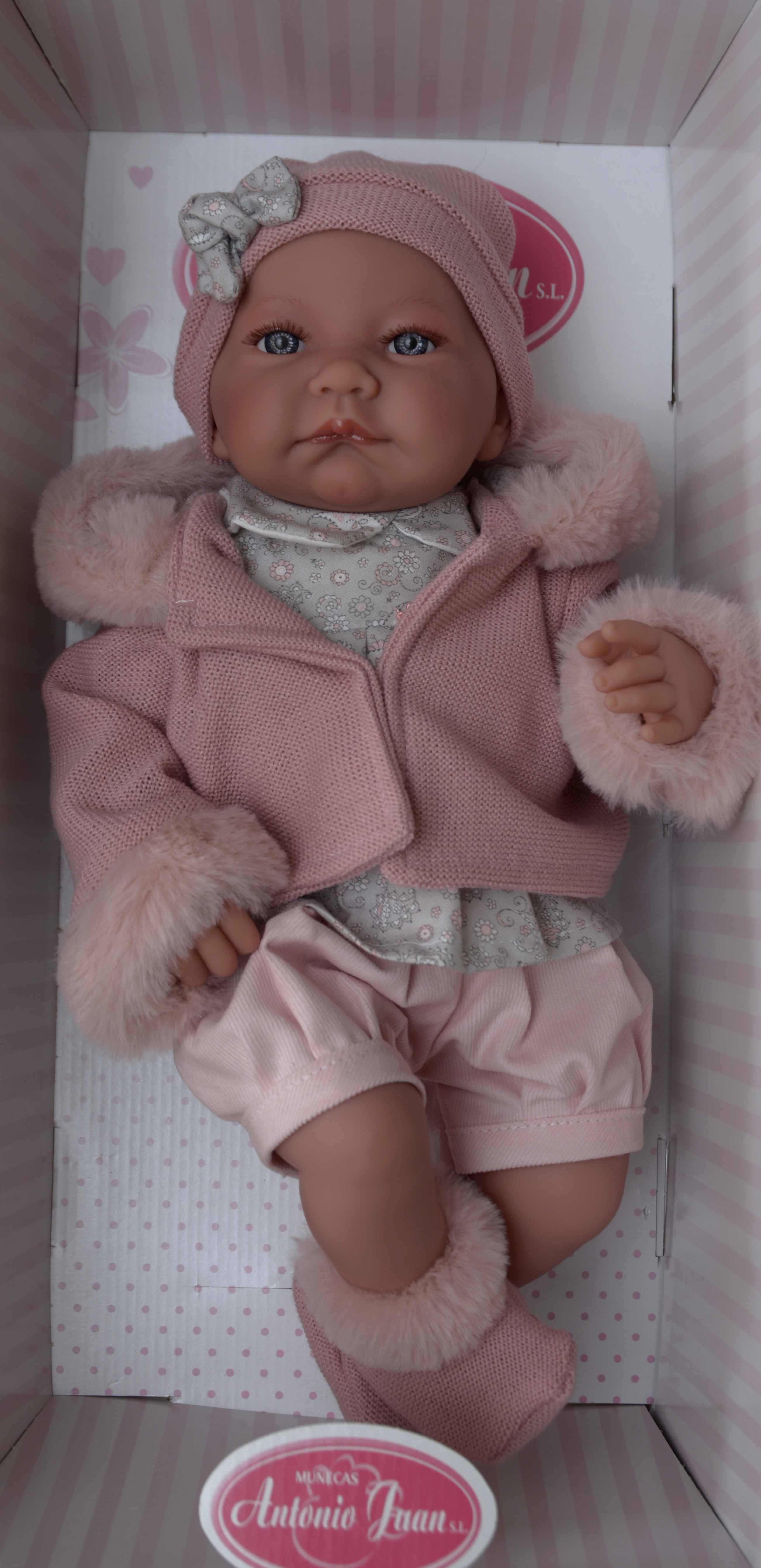 Realistické miminko - holčička Nica v zimním oblečku od Antonio Juan