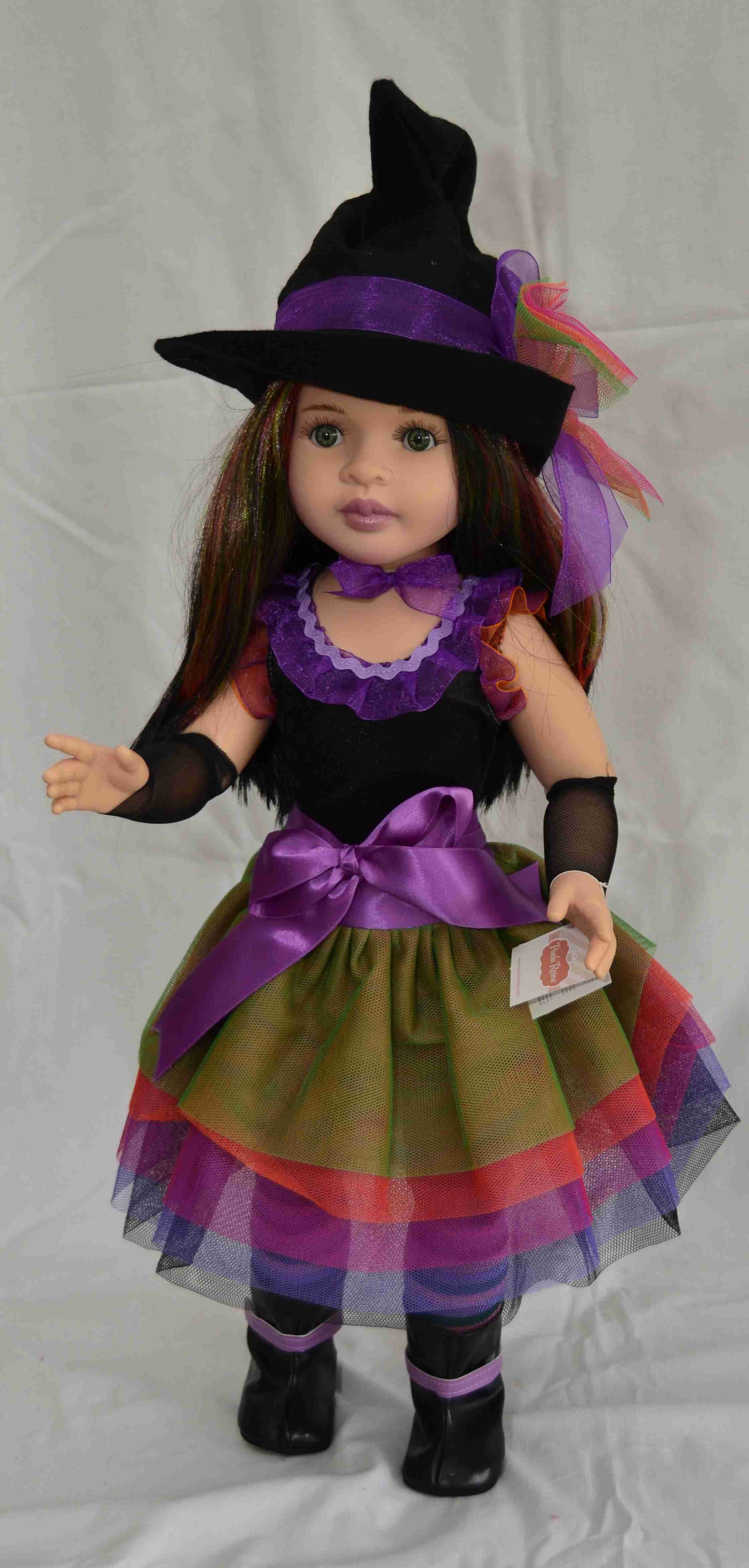 Realistická kloubová panenka Čarodějka od firmy Paola Reina ze Španělska 60 cm