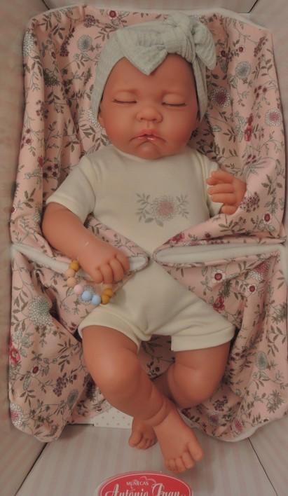 Realistická panenka - miminko- spící holčička - Luna od Antonio Juan