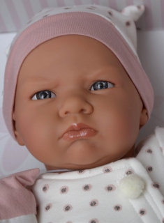 Realistické miminko - holčička - Berta v pyžamu od Antonio Juan