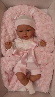 Realistické miminko Antonio Juan - holčička Toneta v růžové zavinovačce