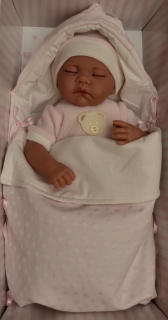 Realistické miminko- spící holčička - Luna ve spacím pytli od Antonio Juan